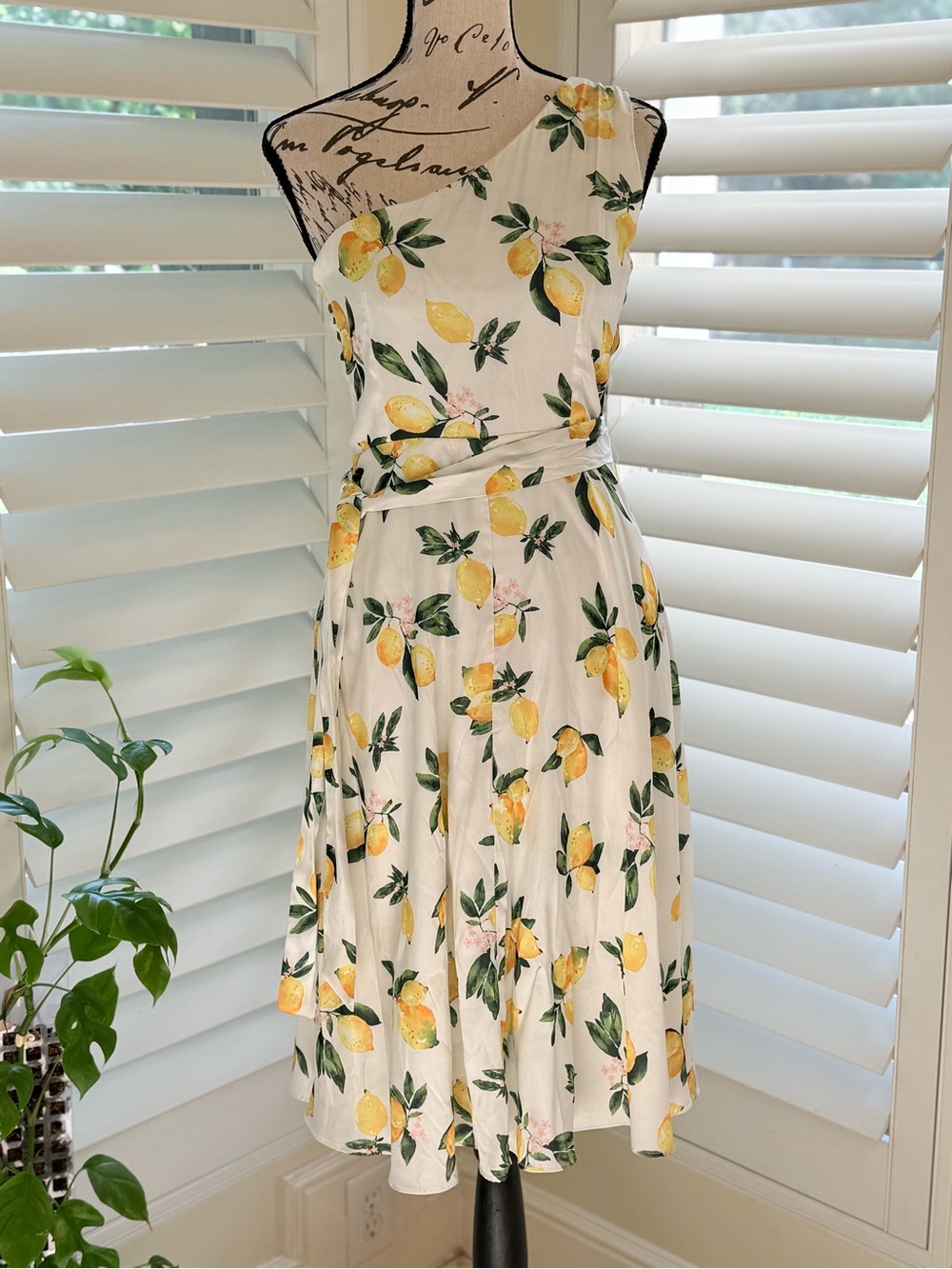 Skies Are Blue One-Shoulder White Lemon Print Dress